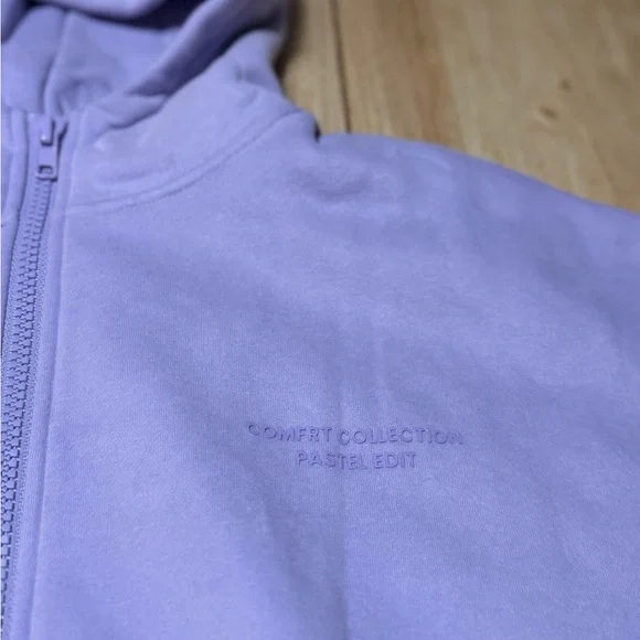 Comfrt NWT Purple Hoodie M - Picture 2 of 8
